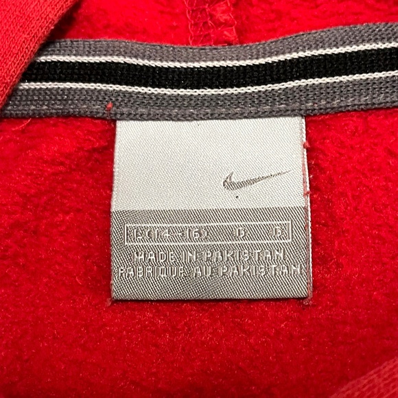 Nike Red/White Embroidered Logo Vintage Hoodie Youth Large 14-16 Y2K - Picture 3 of 6